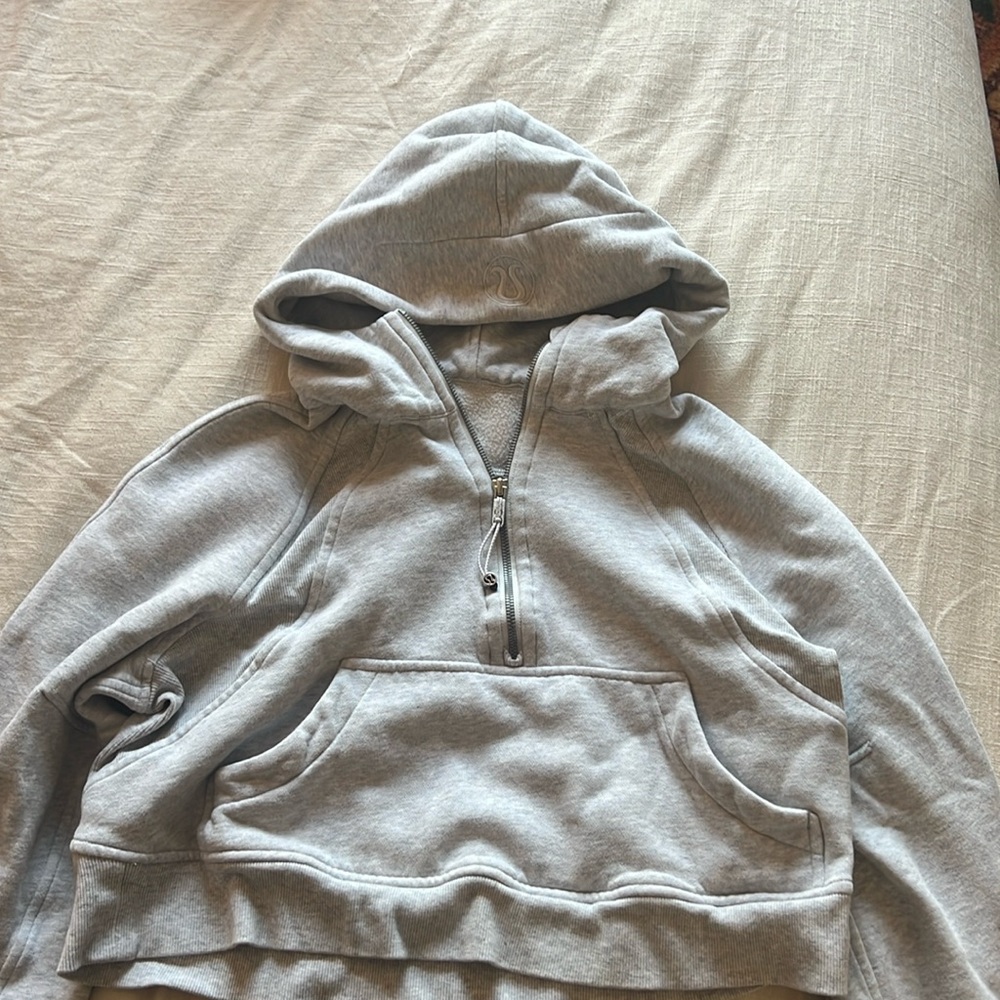 Lululemon crop half zip